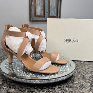 Style & Co. Payson Women's Beige or nude Strappy Heels NEW 11